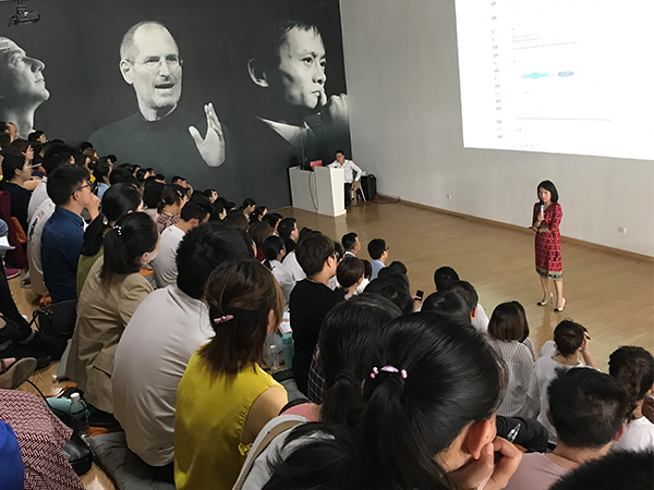 客服培訓現(xiàn)場